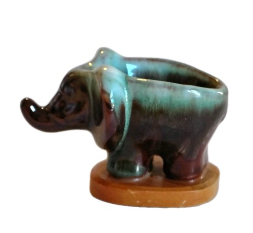 Vintage elephant pipe - vintage,